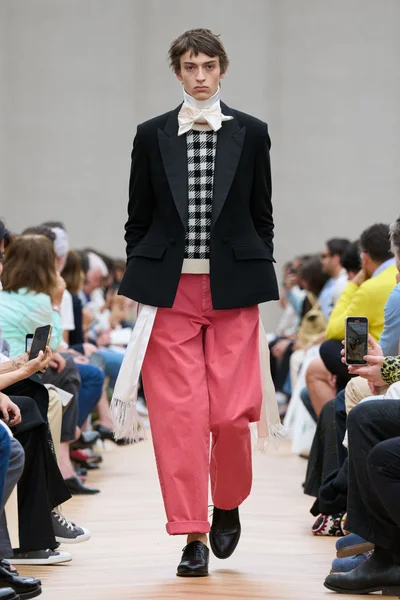 Look 36